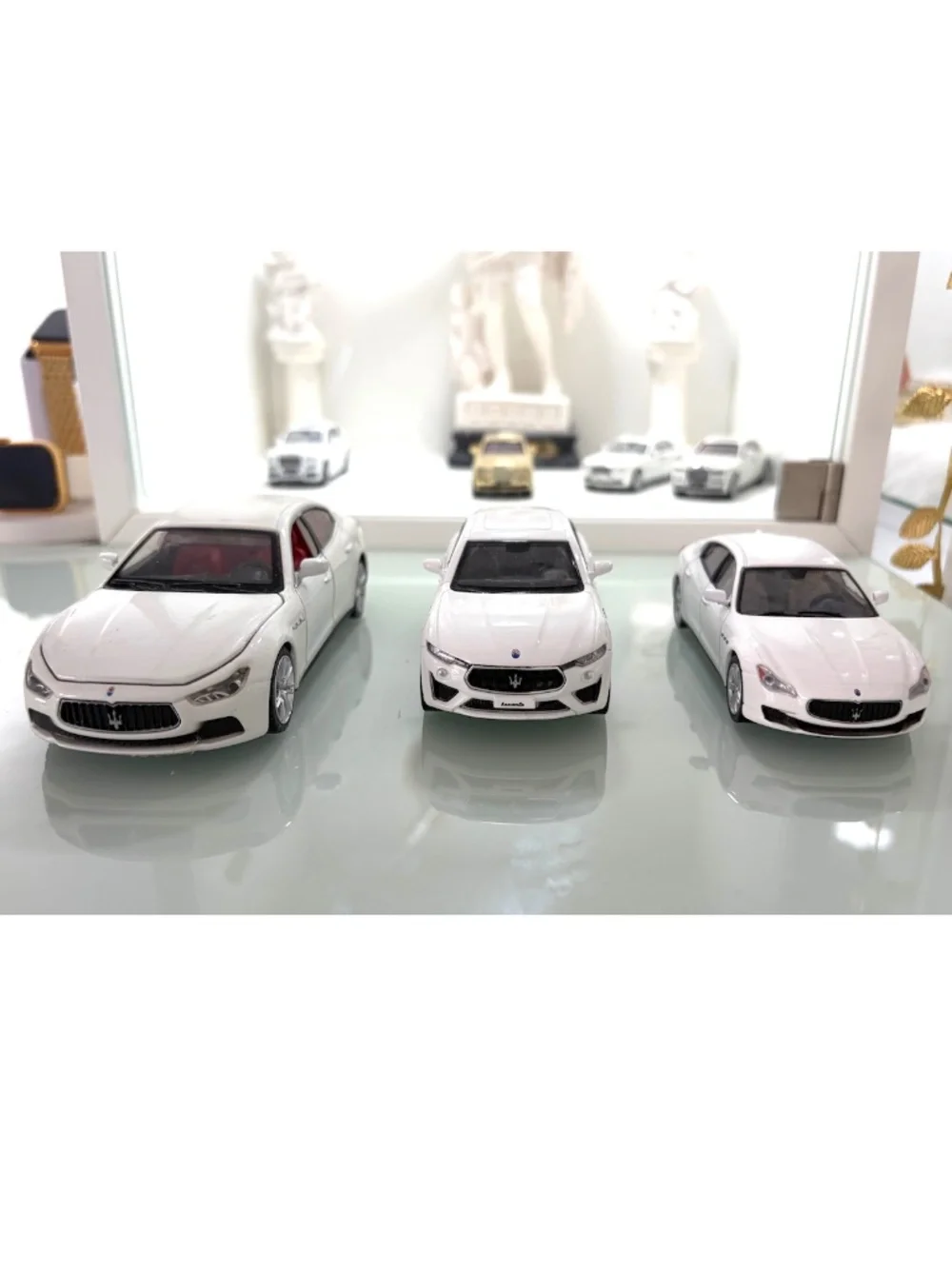 MASERATI Diecast Collection 1/32, 1/43: Levante, Quattroporte, Ghibli (NEW) $150